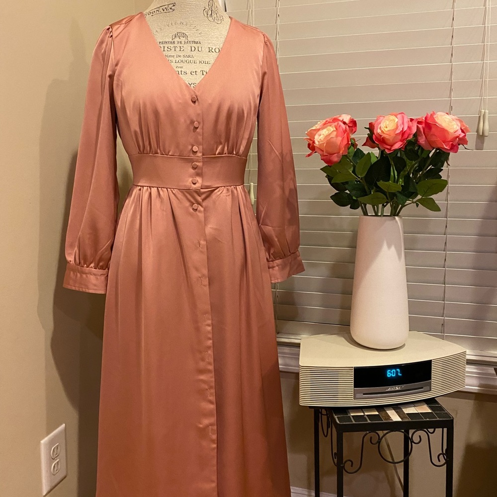 Brand new J crew dress! Very flattering!